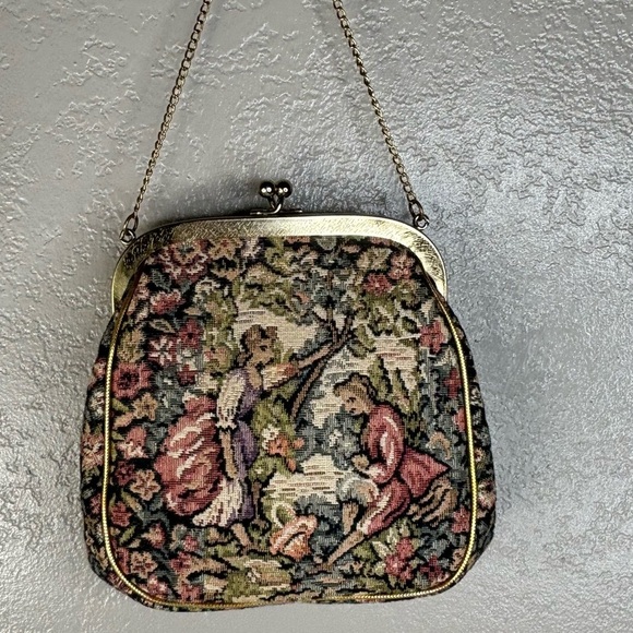 Victorian Tapestry Small Handbag Gold Hardware KISS Lock Closure Chain Strap 6X6 - Picture 2 of 10